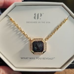 Gold Necklace with Black Gemstone Pendant Lost in the moment Bomb Party